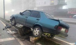 Sabaha karşı oldu... Alkollü sürücü refüje çıktı…