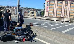Motosikleti devirdi… 50 metre sürüklendi…