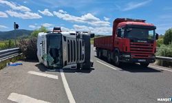 Hurda yüklü TIR devrildi: 1 yaralı...