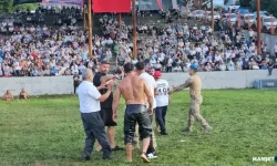 Dağköy yağlı güreşlerinde kavgalı yarı final…