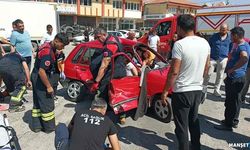 Kamyonetle çarpışan otomobilin sürücüsü yaralandı…