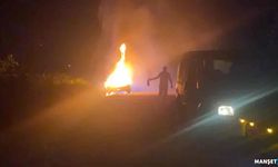 Otomobil alev topuna döndü… Sürücü ise !...