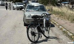 Otomobil ile elektrikli bisiklet çarpıştı; 1 ağır yaralı