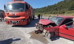 Feci kaza…Kamyon ile otomobil çarpıştı…