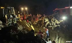 Baba- oğul toprak altında kaldı