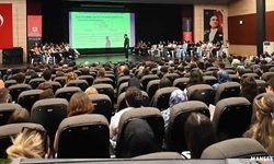 Salon doldu, taşan ilgi için LED ekran kuruldu…