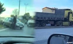 Tır otomobile çarptı: Araç refüje çıktı