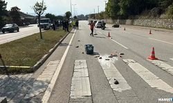 Yaya geçidinde kaza …Otomobil elektrikli bisiklete çarptı…