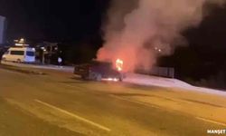 Korkutan anlar… Otomobil alev aldı…