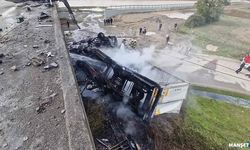 Feci Kaza… TIR, köprüden uçup yandı…