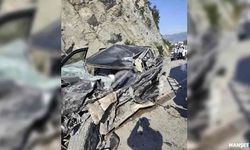 Feci kaza…TIR'la kamyonet çarpıştı…