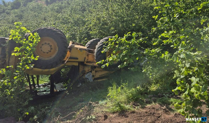 İş makinesi şarampole uçtu... Operatör atlayarak kurtuldu