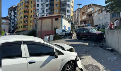 Freni boşalıp araçlara çarptı... Yaralılar var...