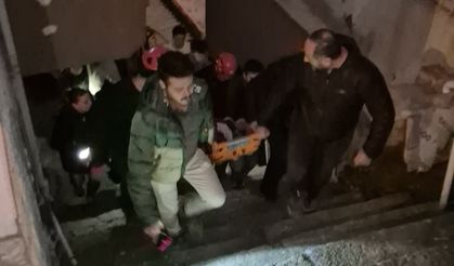 Bir anda kendini boşluğa bıraktı....