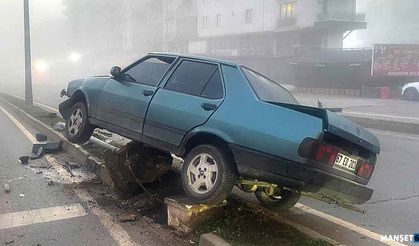 Sabaha karşı oldu... Alkollü sürücü refüje çıktı…