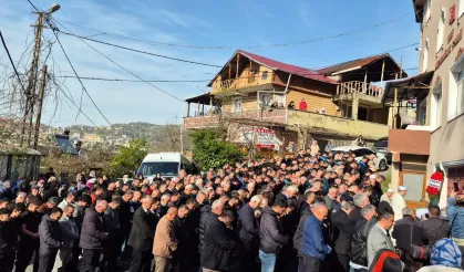 Genç Çağla gözyaşlarıyla son yolculuğuna uğurlandı