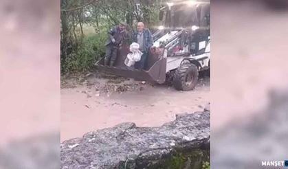 Sağanak etkili oldu; mahsur kalan 3 kişi kurtarıldı…