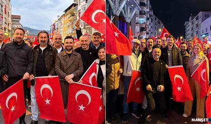 YENİ Parti Cumhuriyet coşkusunu halk ile yaşadı