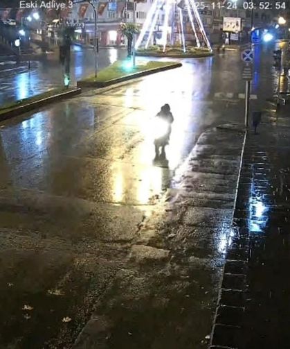 Böyle çaldılar... Kısa sürede yakalandılar...