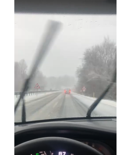 Zonguldak–Ereğli karayolunu beyaza bürüdü...