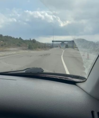 Organize sanayi yolunda göçük...