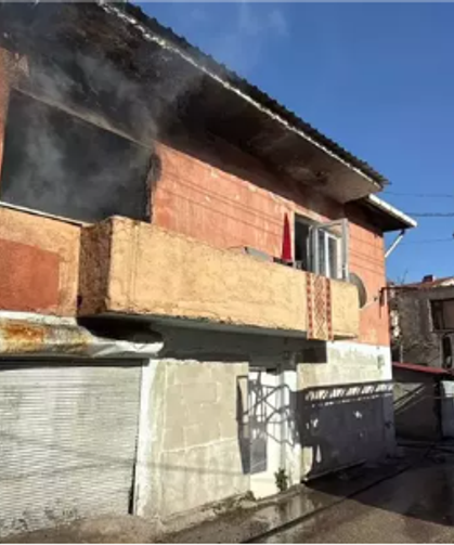 2 katlı müstakil evde çıkan yangın...