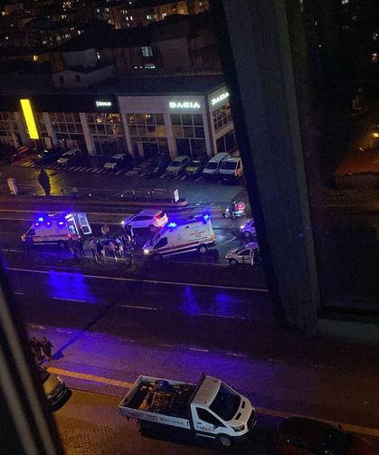 Motosiklet yayaya çarptı… Yaralılar var….