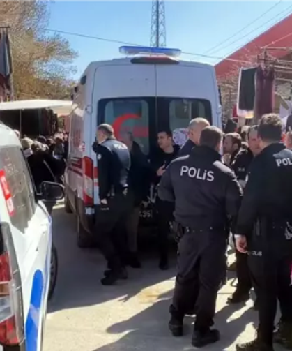 Pazar yerinde sopalı kavga... 3 yaralı...