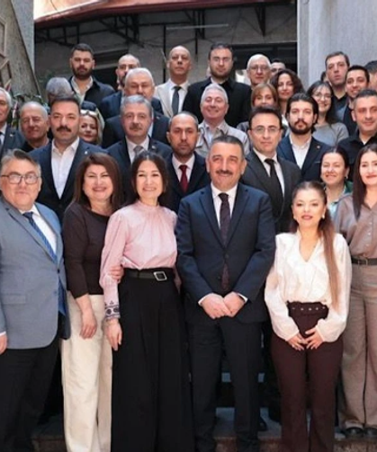 Derneğe kadın eli değdiği belli oluyor...