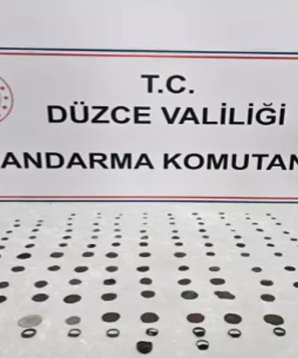 136 parça tarihi eser ele geçirildi; 2 gözaltı...