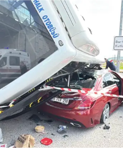 Öğrenci otobüsü devrildi... Can pazarı...