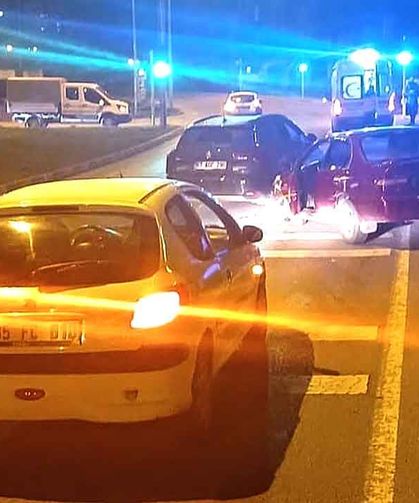 Araçlara çarparak durabildi… Yaralılar var…