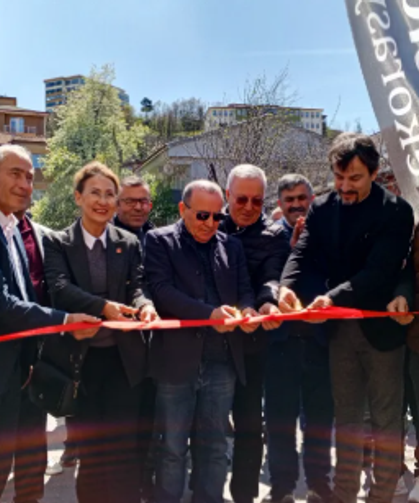 Kardeşler Yapı Dekorasyon dualarla hizmete açıldı...