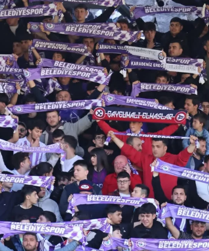 Taraftarlara ve bölge halkına teşekkür...