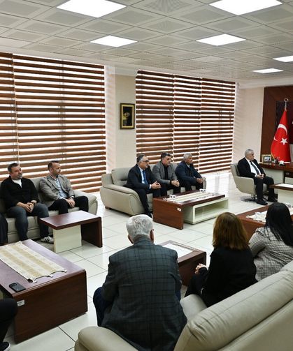 Başkan Posbıyık, daire müdürlerinden brifing aldı...