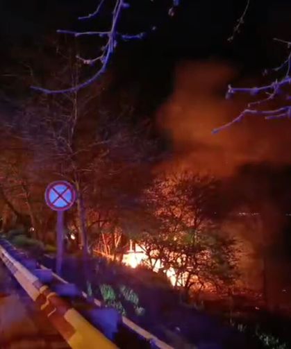 Kundaklama iddiasi var... Alevlere teslim oldular...