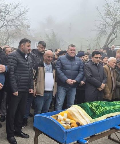 Küçük Emircan, gözyaşlarıyla son yolculuğuna uğurlandı...