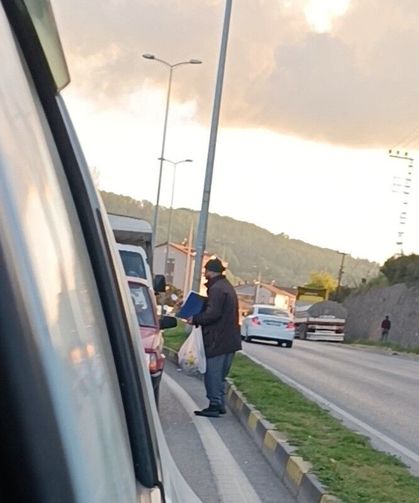 Önce yardım topladı... Sonra ise keyfini yaşadı...