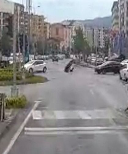 Feci kaza kameralara böyle yansıdı…