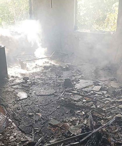 Evi yanan çift hastaneye kaldırıldı…