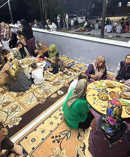 Bu köyde gelenekler yaşatılmaya devam ediyor...