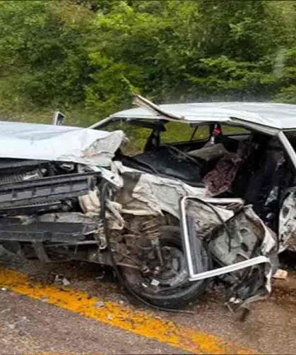 Otomobiller çarpıştı… ölü ve yaralılar var…