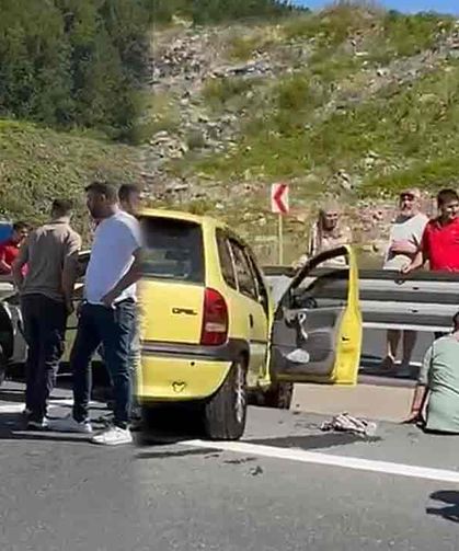 Otomobiller çarpıştı… Yaralılar var…