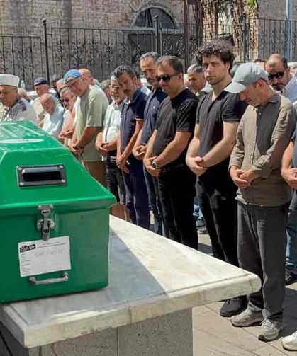Dede ve torunu son yolculuğuna uğurlandı