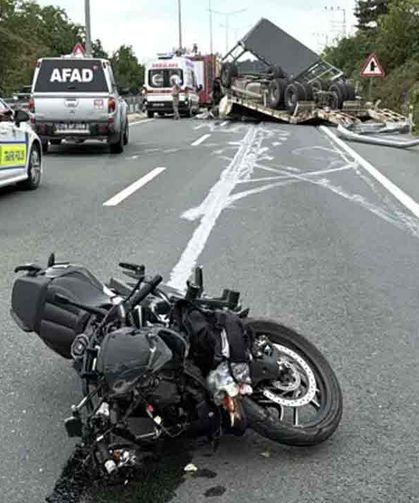Karşı şeride geçti… Motosiklet ile çarpıştı: 2 ölü