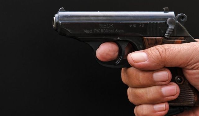 Ayrıldığı eşine ve kayınvalidesine kurşun yağdırdı…