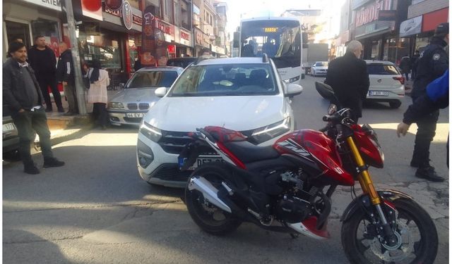 Motosiklet kazaları artıyor... Sürücü hastaneye kaldırıldı