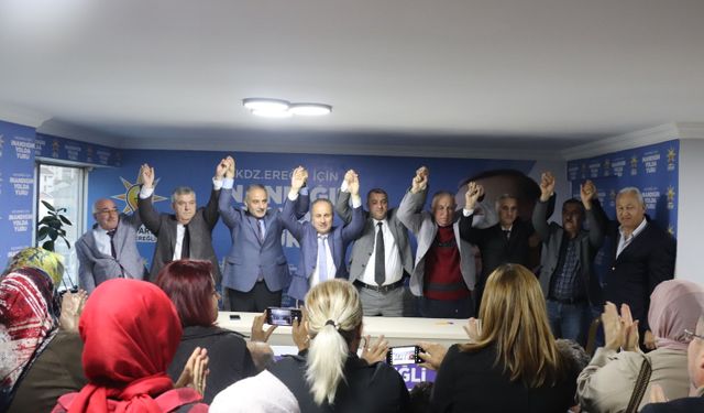 İbrahim Sezer AK Parti binasında açıklama yaptı