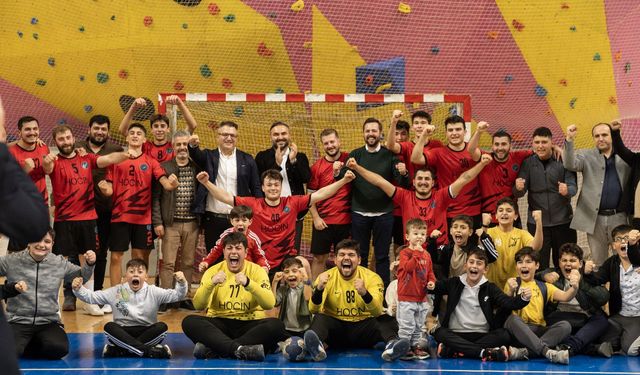 Elcab Kablo Hentbol Kulübü Liderlik Koltuğunda!
