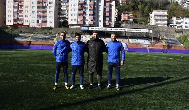 Teknik Direktör futbol severleri maça davet etti